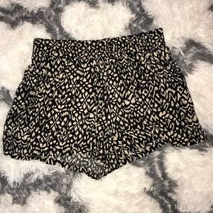 Joe B Black and Cream Loose Shorts